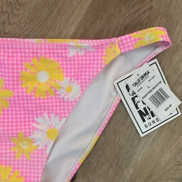 NWT California Sunshine Pink Gingham Floral Bikini Top and Bottom - Picture 3 of 5